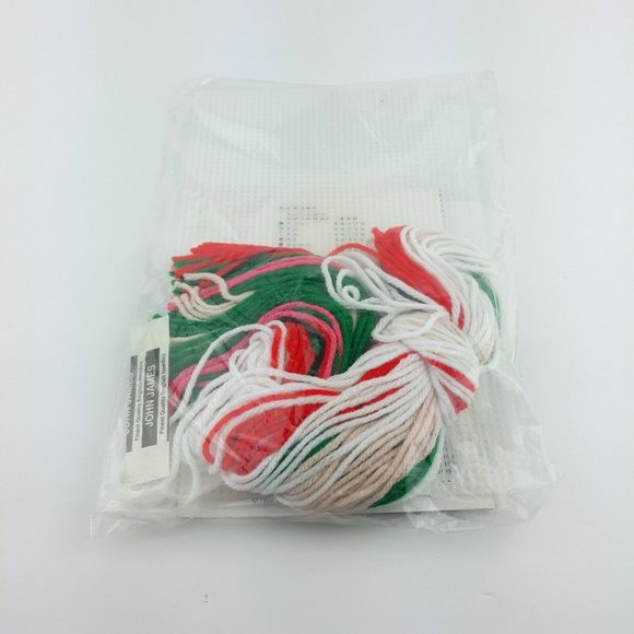 Needlecraft Shop Christmas Trimmings Christmas Kissy Kritters Plastic Canvas - Picture 7 of 8